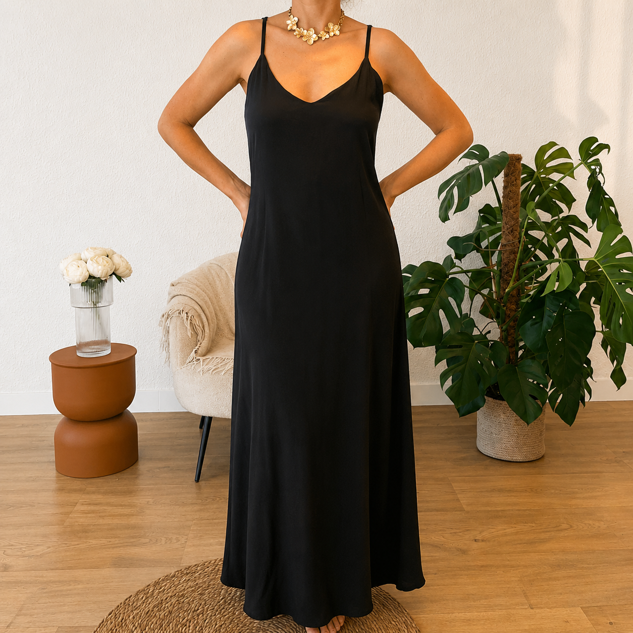Robe dos nu Perle noire Nalia