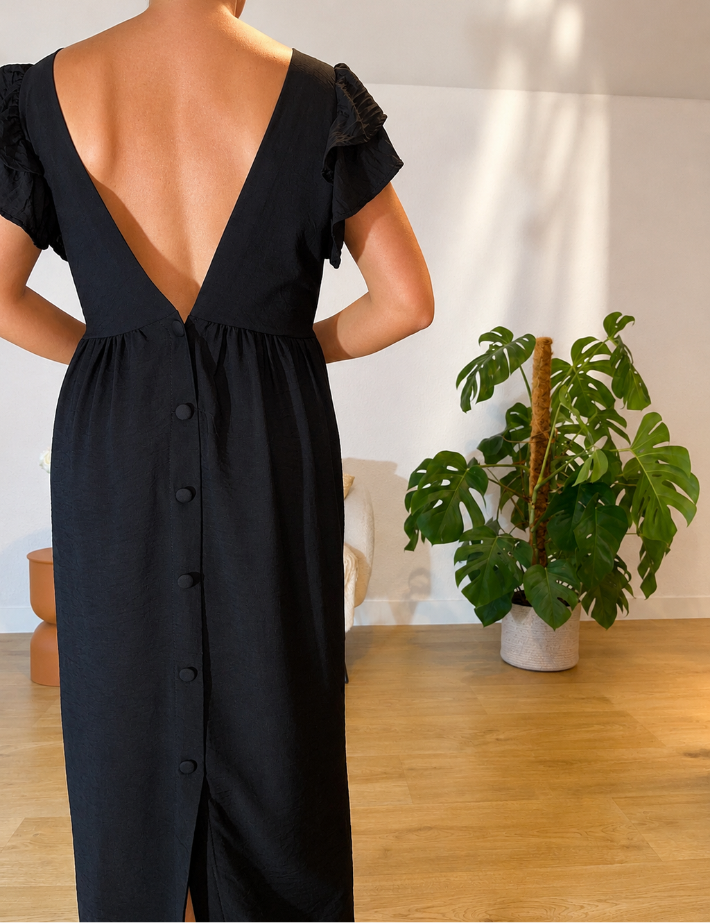 Robe longue bohème dos nu fluide noire Lilly